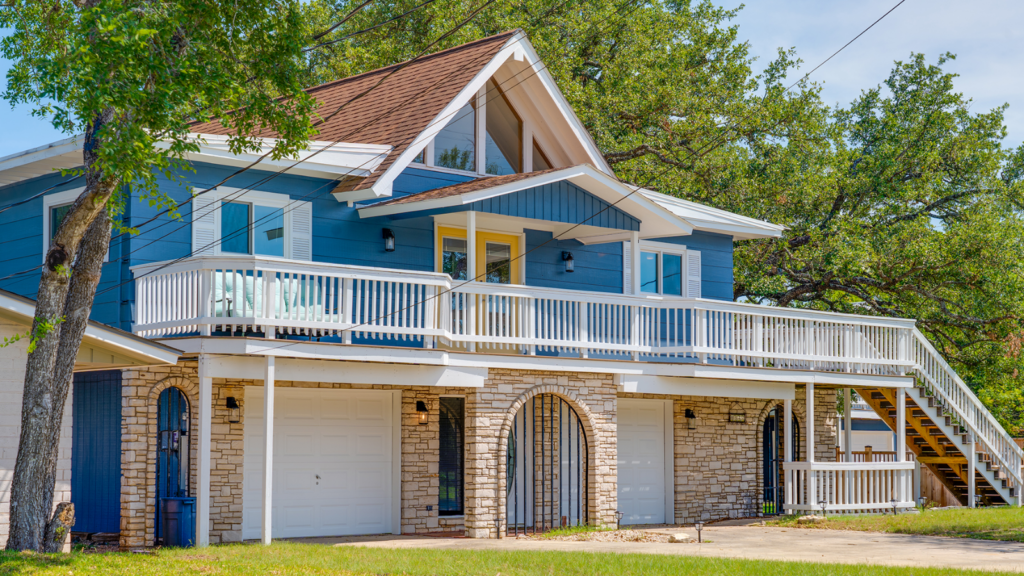 This is a frontage photo of the Summer Solstice home in Canyon Lake, Texas.